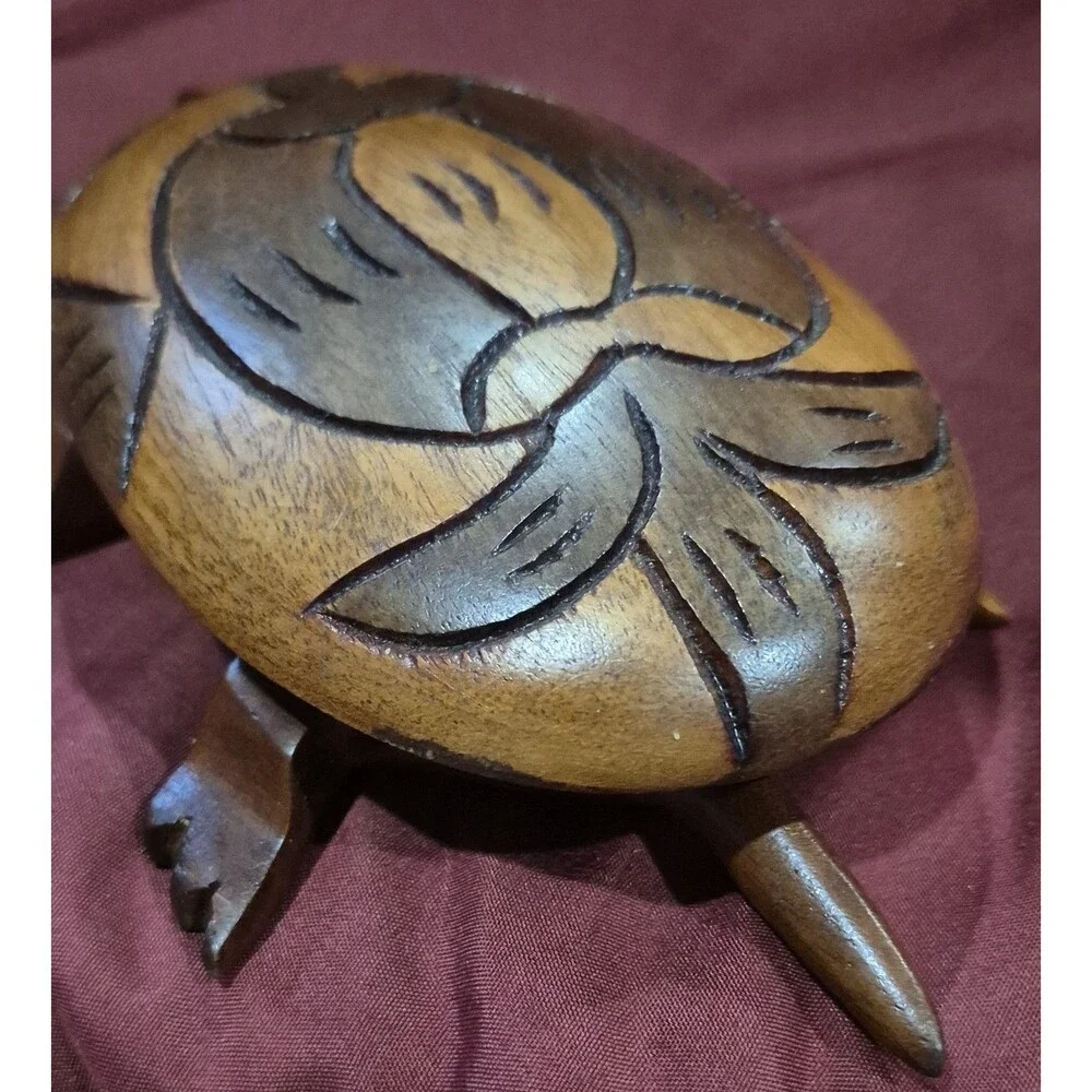 Vintage Hand Carved Wood Turtle Trinket Box 7